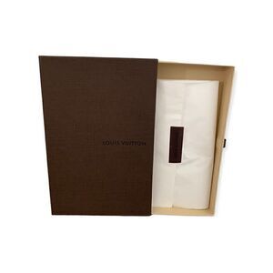 Louis Vuitton box, Storage